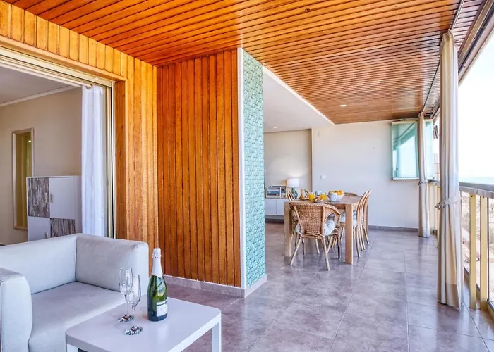 Ag Bermudas Premium Διαμέρισμα *